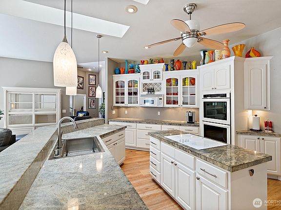 3rd image of 14725 70th Avenue NW