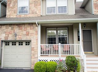 19 N River Dr, Beacon, NY 12508