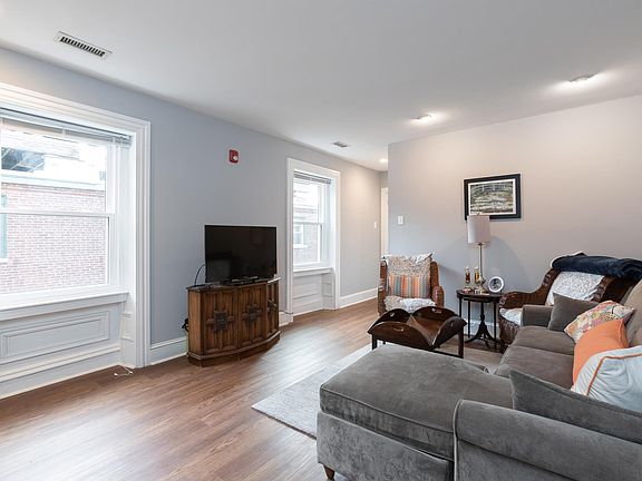 2nd image of 2024 Green St APT C