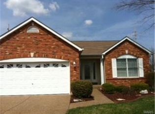 2104 Farnsworth Dr, O'Fallon, MO 63368