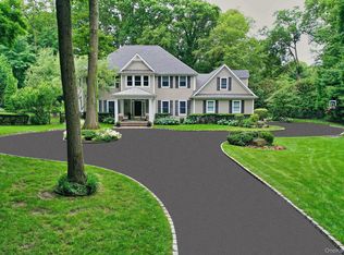 95 Huntington Bay Rd, Huntington, NY 11743