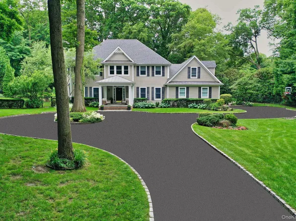 95 Huntington Bay Road, Huntington, NY 11743