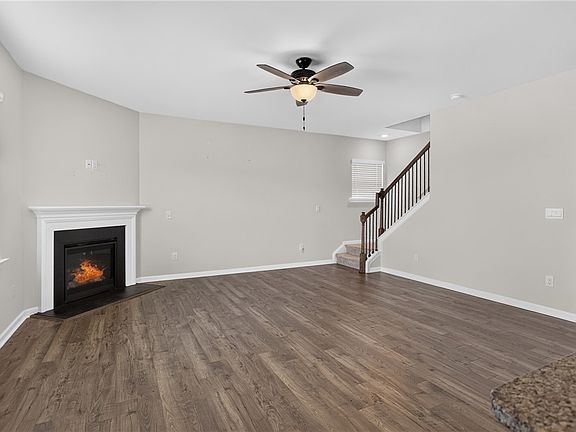 3rd image of 109 Rockway Rd