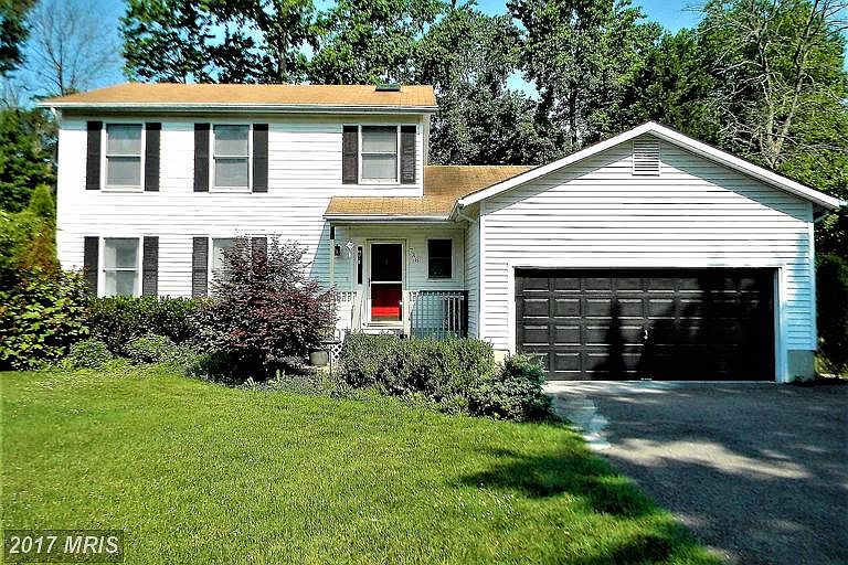 1st image of 738 Mallard Dr