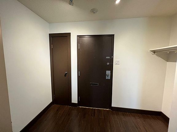 2nd image of 306-10230 106th Ave #306