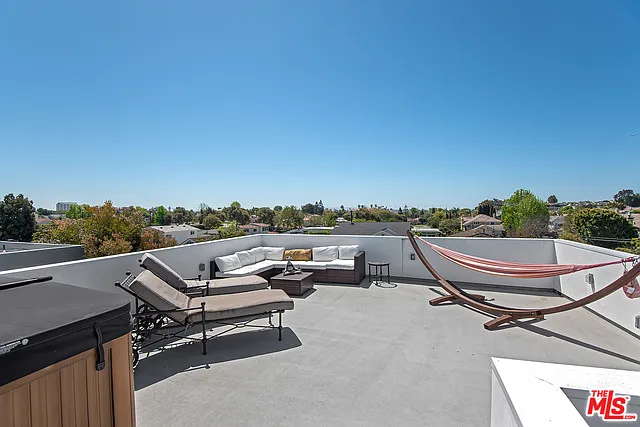 7447 W 81st St — Photo 19