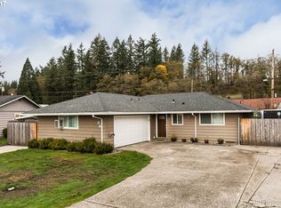 36 Crescent Dr, Saint Helens, OR 97051