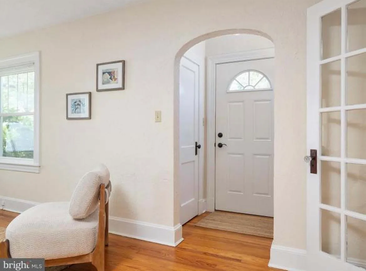 103 Shiley St — Photo 4