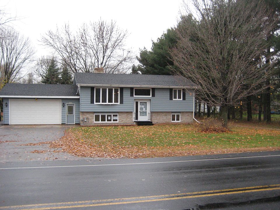 1st image of W7665 170th Ave