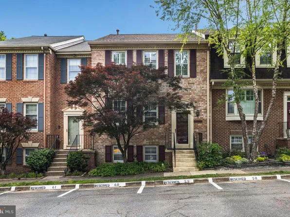 5955 Bent Willow Dr, Alexandria, VA 22310