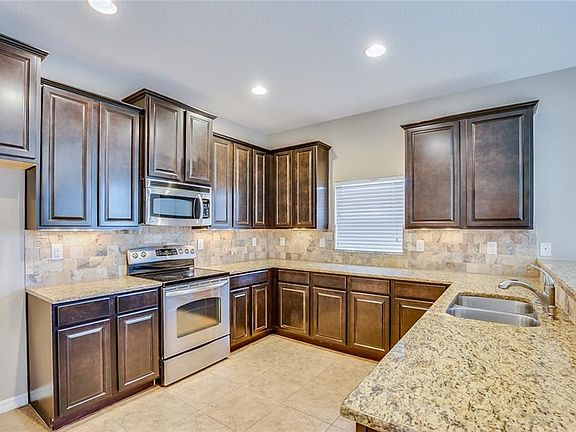 3rd image of 1603 Bonita Bluff Ct