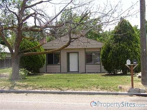 1st image of 2502 Hillcrest Ln
