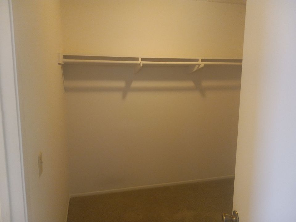 Building Photo 4