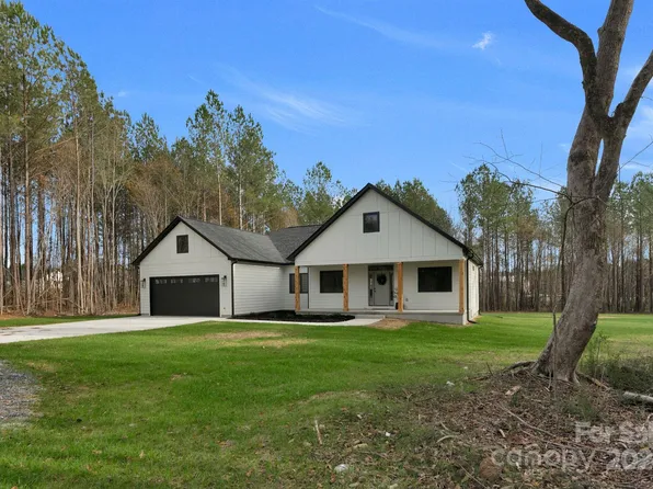 791 S Grove St, Lincolnton, NC 28092