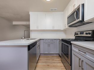 8531 Mariners Dr APT 35, Stockton, CA 95219