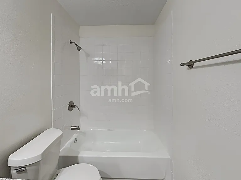 2273 Heathwood Cir — Photo 17