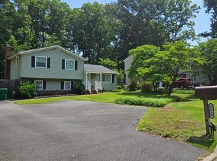9640 Della Dr, Henrico, VA 23238