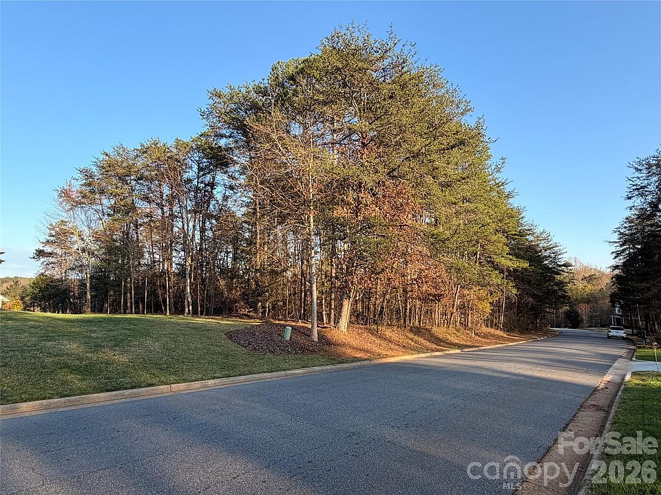 1st image of 3779 Pinecrest Dr NE #154