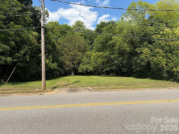 3rd image of 1042-1046 Camden Ave