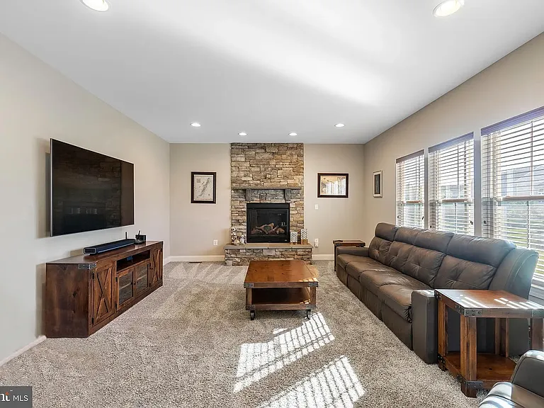 26769 Crusher Dr — Photo 11