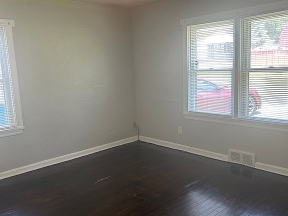 5th image of 6147 Shillington Ln