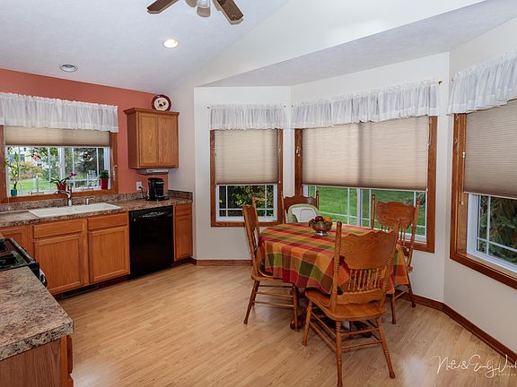 5th image of 7371 Rock Canyon Dr SW
