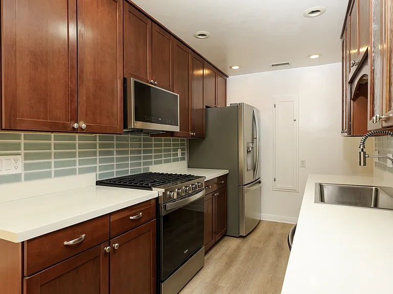 7574 Seneca Pl — Photo 8