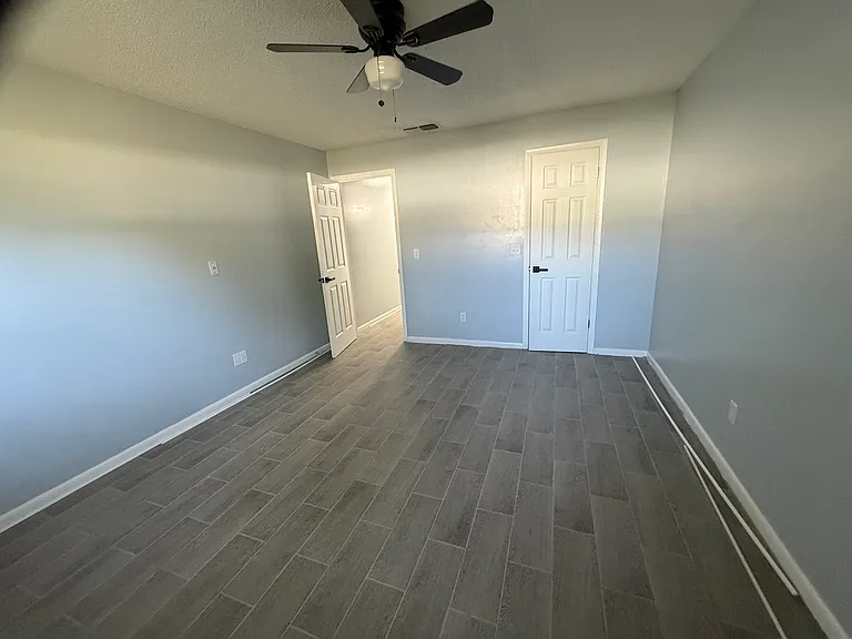 7047 Balboa Dr #7047 — Photo 6