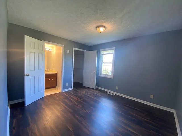 109-111 Township Sq #111B — Photo 8