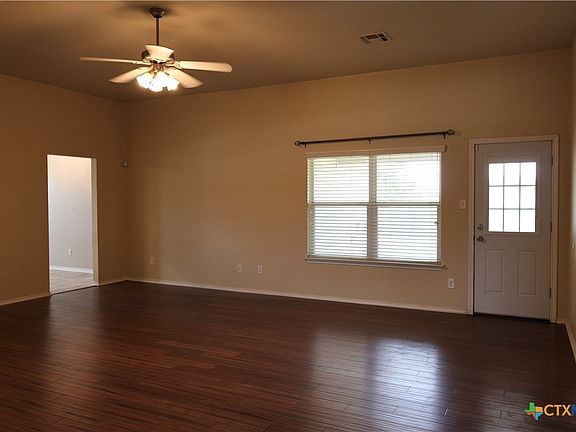 3rd image of 408 Viola Dr
