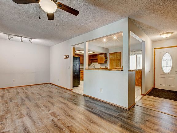 5th image of 1069 Morgan St
