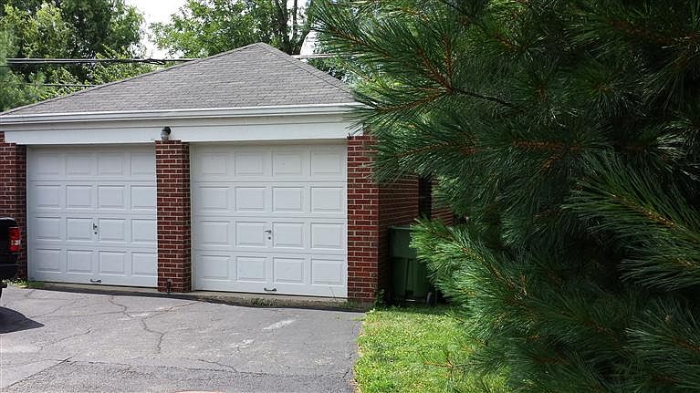 2nd image of 3 Pleasant Ridge Ave