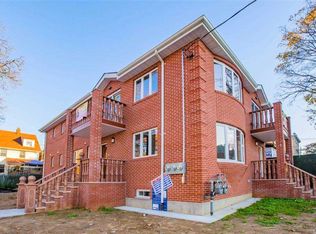 3501 149th St, Flushing, NY 11354