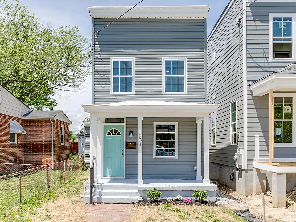 1204 N 32nd St