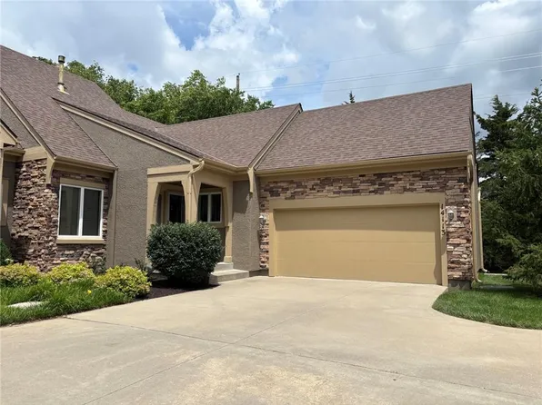 14113 S Summit St, Olathe, KS 66062
