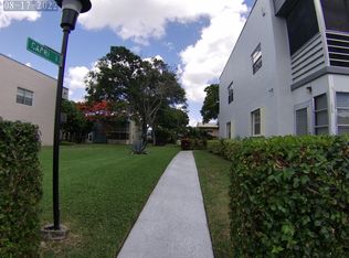 576 Capri Park #L, Delray Beach, FL 33484