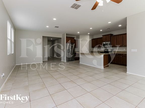 5th image of 2465 W Arroyo Way