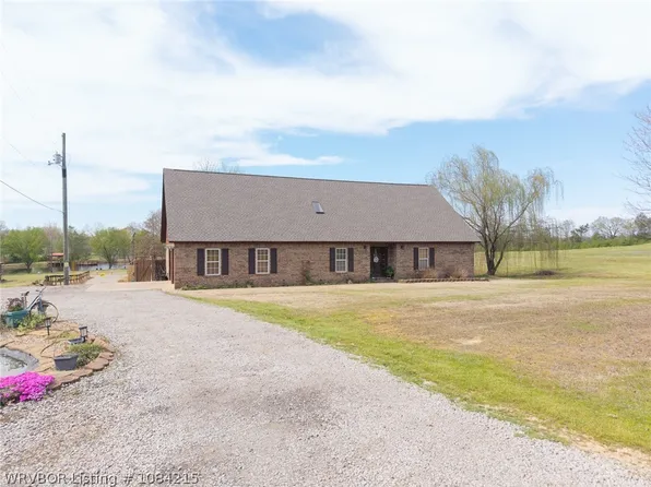 1820 Oak Grove Rd, Van Buren, AR 72956