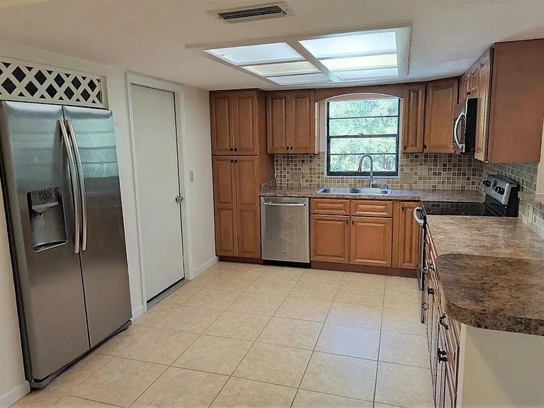 9731 SW 200th Ct — Photo 6
