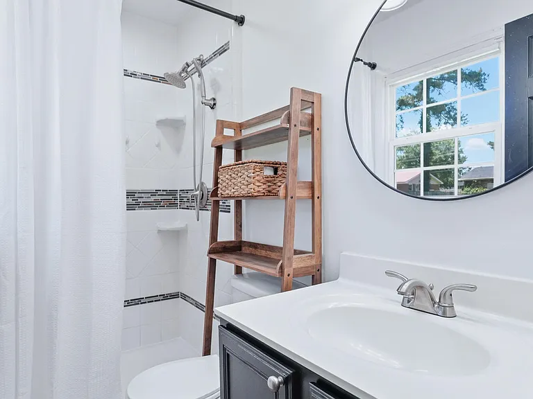 110 Estate Dr — Photo 12