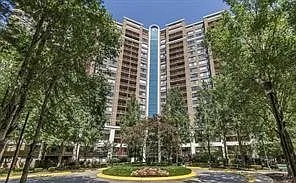 10101 Grosvenor Pl #1202