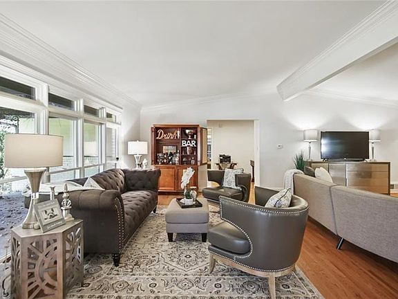 5th image of 1930 Wildwood Pl NE