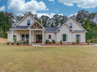 1077 Riverstone Dr, Social Circle, GA 30025