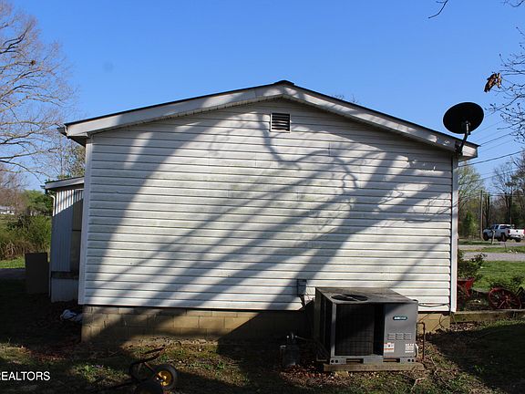 5th image of 957 Allardt Hwy #957
