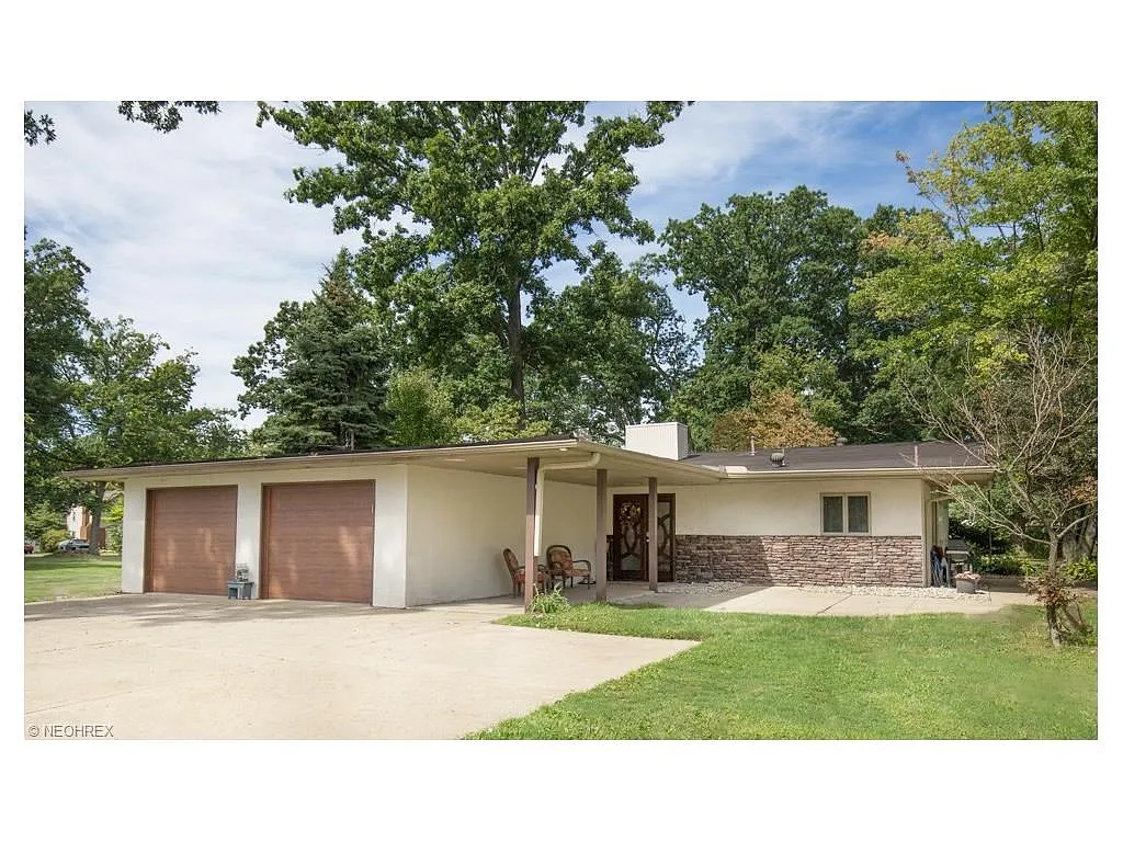 2035 Atlantic St NE photo 1