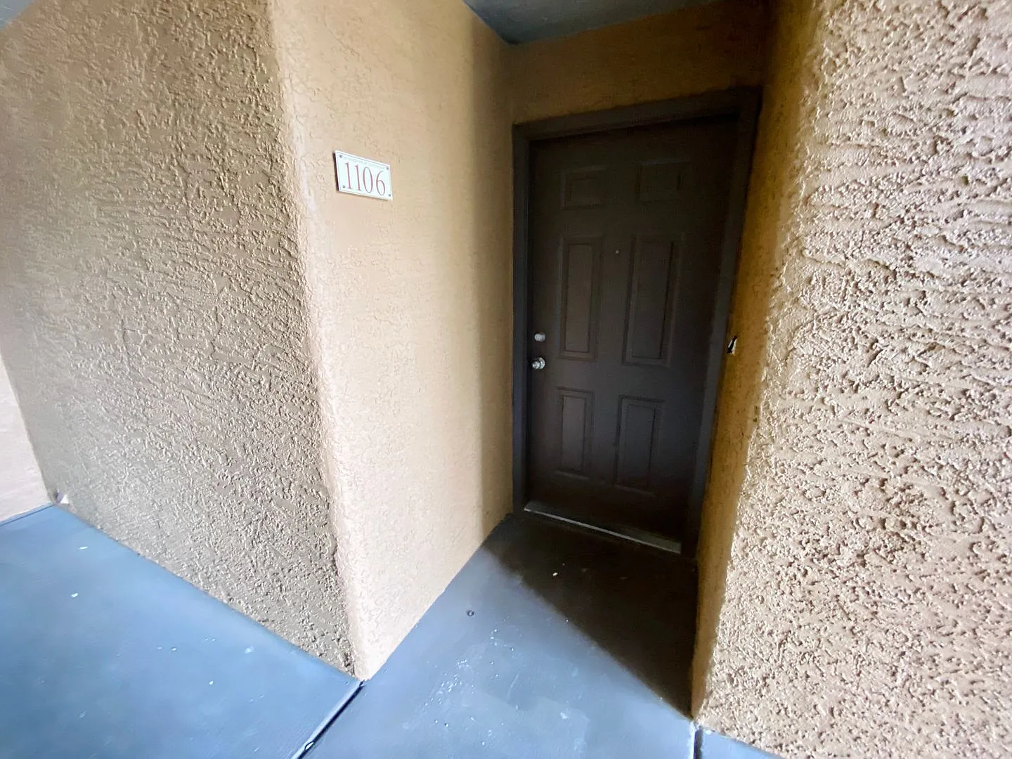 2200 Fort Apache — Photo 3