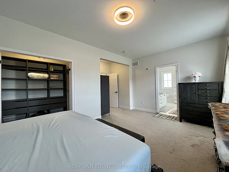 152 Marvin Ave — Photo 43