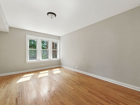 3rd image of 7150 S Cornell Ave APT 2W