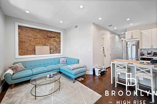 Rented by Brooklyn High Rise LLC | media 2