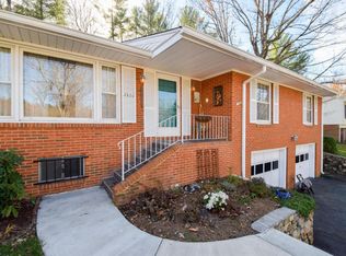 3920 Hummingbird Ln, Roanoke, VA 24018